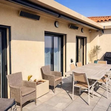 شقة Vue Exceptionnelle Avec Confort Moderne, Climatisation Et Parking
